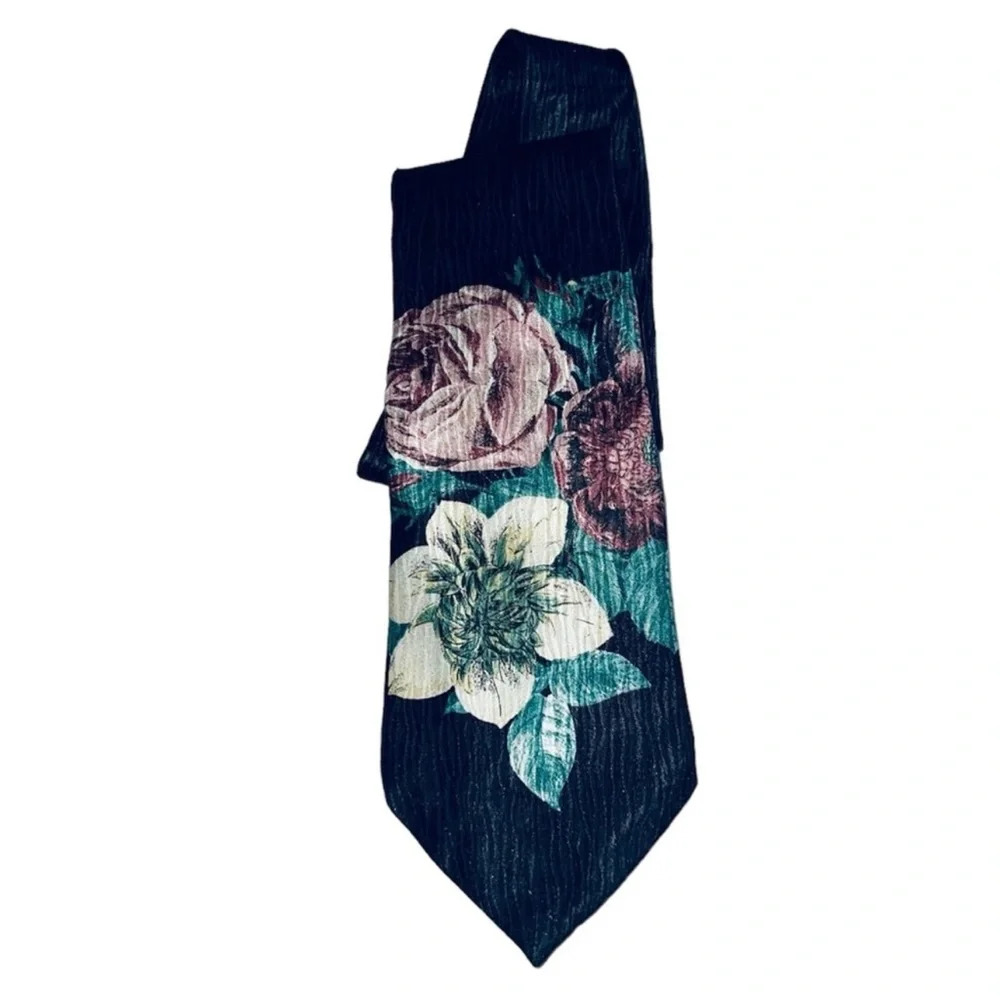 Je Suis Black Floral Rose Tie 60" x 4"